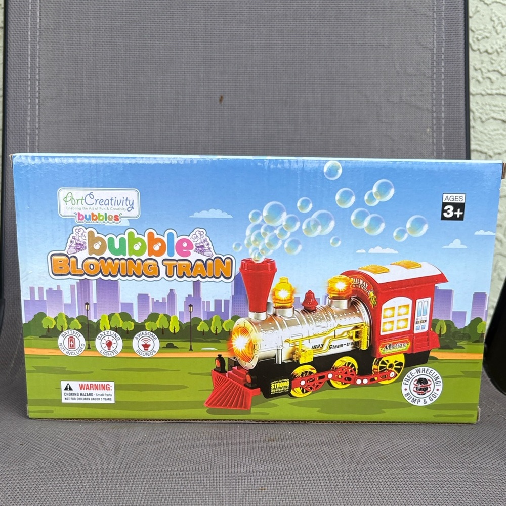 Art creativity bubble blowing train ages 3+